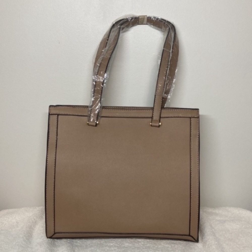 Adrienne Vittadini Francesca Luxury Weave Tote - Picture 8 of 13
